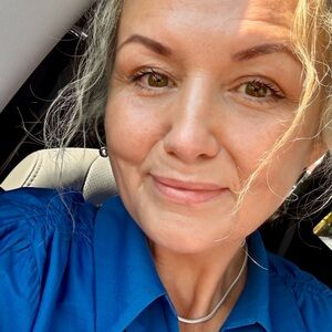 Meet your Posher, Angelika